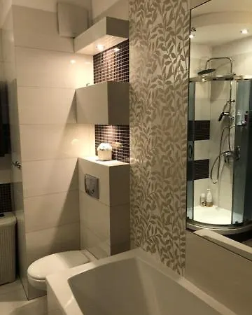 Golden Apartmet City Center, Private Parking Place Apartmán *